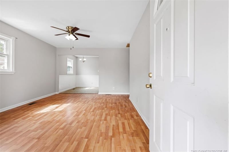 1084 Rulnick St, Fayetteville, NC 28304