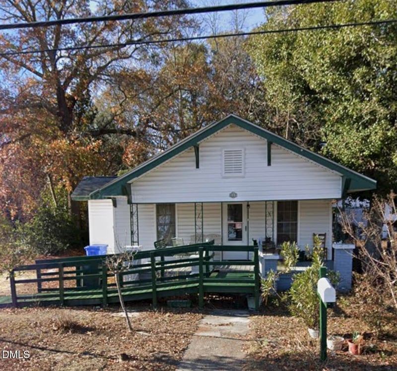 1086 Center St, Fayetteville, NC 28306