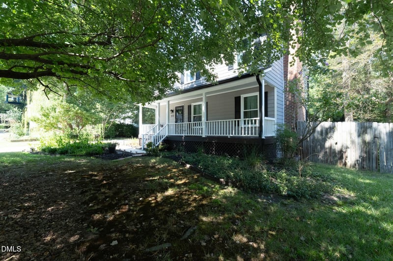 109 Burkwood Ln, Raleigh, NC 27609