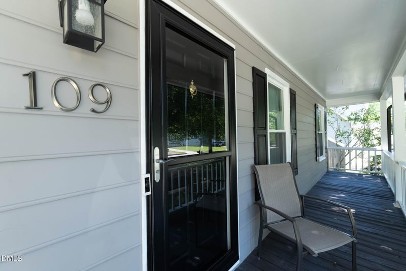 109 Burkwood Ln, Raleigh, NC 27609
