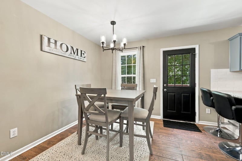 109 Darfield Ct, Clayton, NC 27520