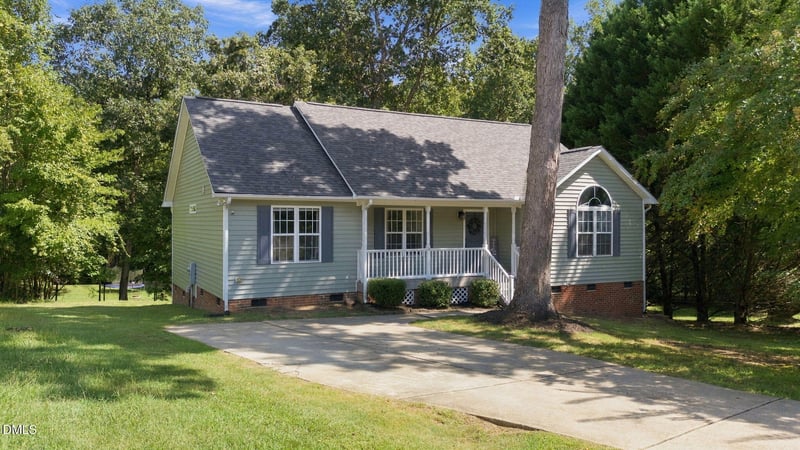109 Darfield Ct, Clayton, NC 27520