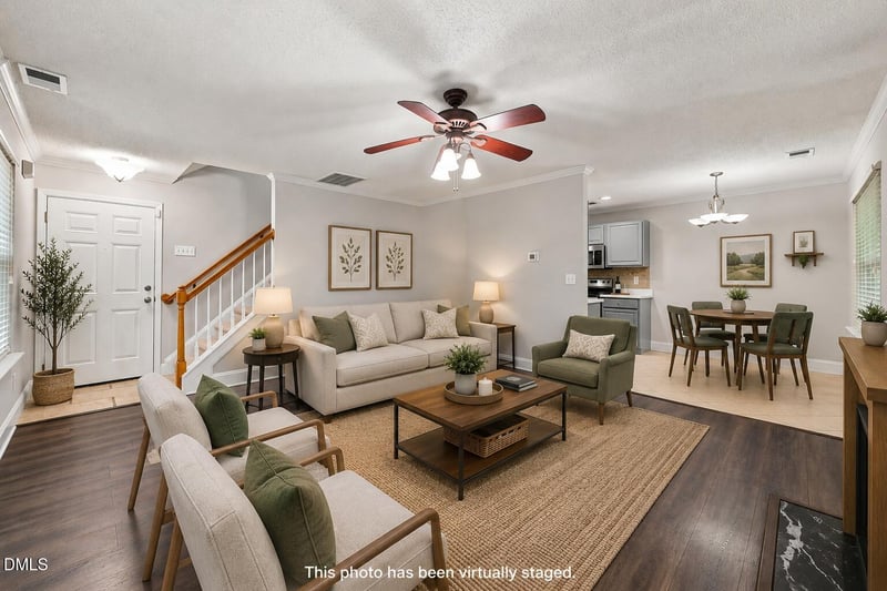109 Lacombe Ct, Holly Springs, NC 27540