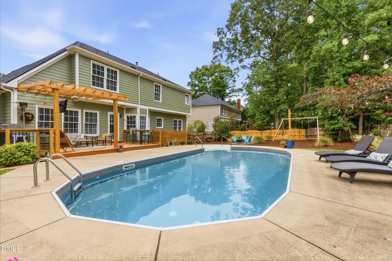 109 Olde Tree Dr, Cary, NC 27518