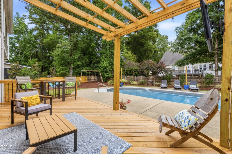109 Olde Tree Dr, Cary, NC 27518