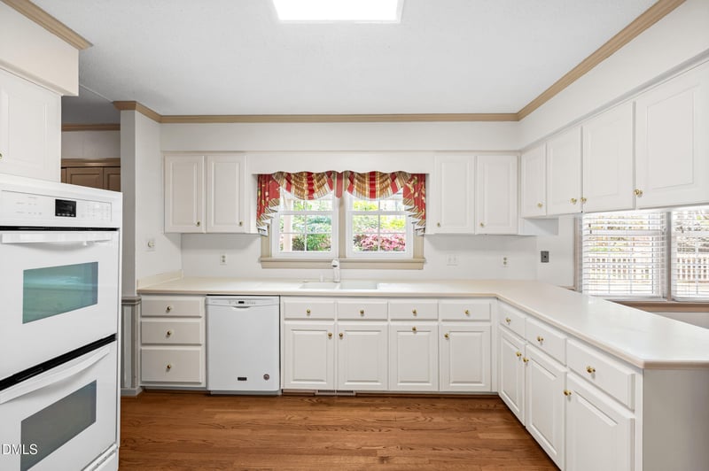 109 Queensferry Rd, Cary, NC 27511