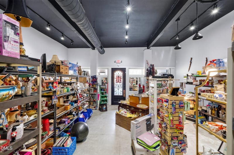 109 S Raiford St, Selma, NC 27576