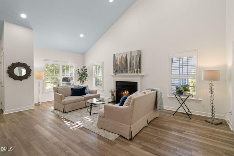 11 Knightsbridge Ct, Durham, NC 27707