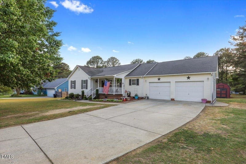 110 Christian St, Clayton, NC 27527