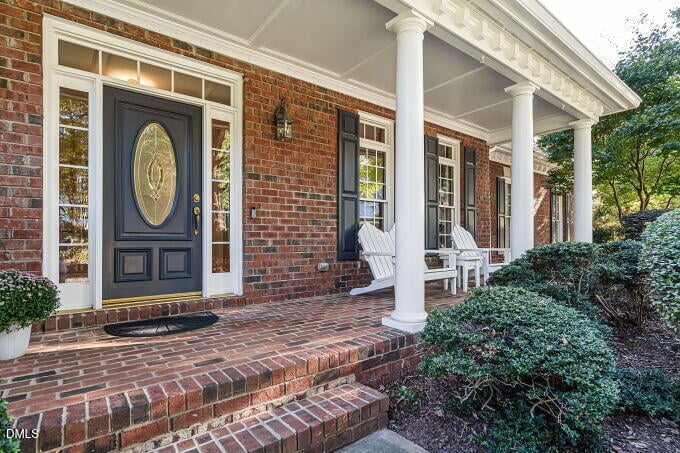 110 Summerview Ln, Cary, NC 27518