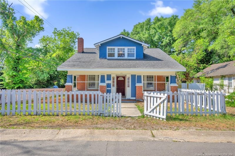 1101 Branson St, Fayetteville, NC 28305