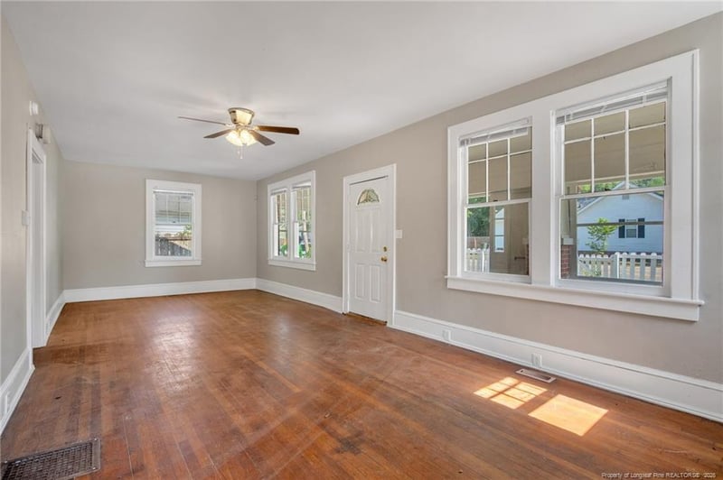 1101 Branson St, Fayetteville, NC 28305
