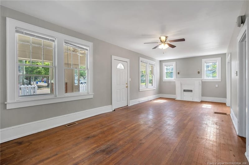 1101 Branson St, Fayetteville, NC 28305