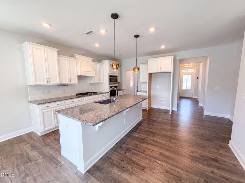 1102 Meadow Pond Dr, Durham, NC 27703