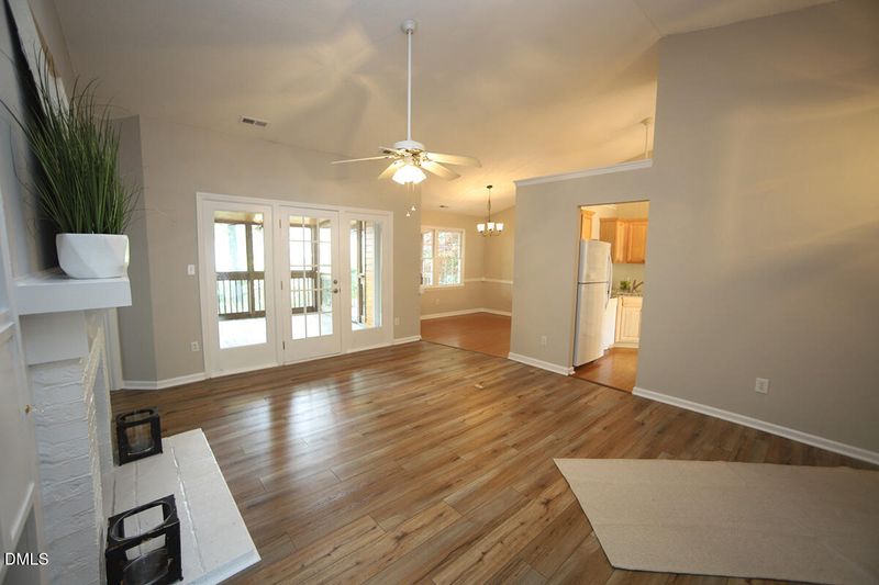 1106 Cotswold Ct, Raleigh, NC 27609