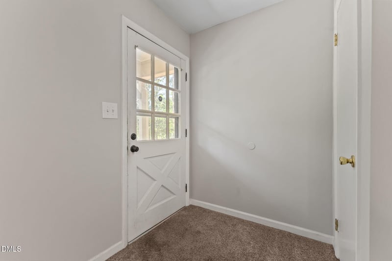 1106 Mohawk Ave, Fayetteville, NC 28303
