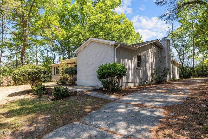 1106 Mohawk Ave, Fayetteville, NC 28303