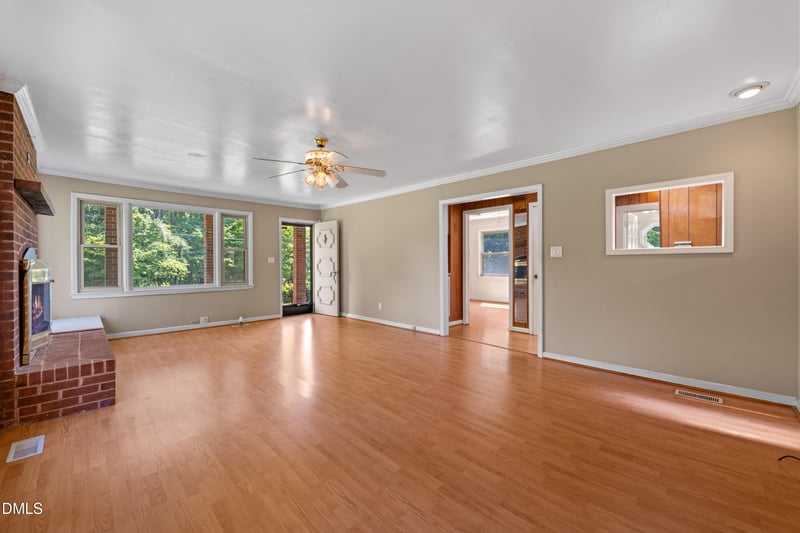 1108 W King St, Hillsborough, NC 27278