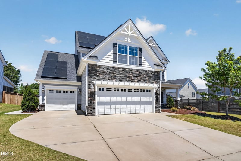 1108 Matisse Dr, Fuquay Varina, NC 27526