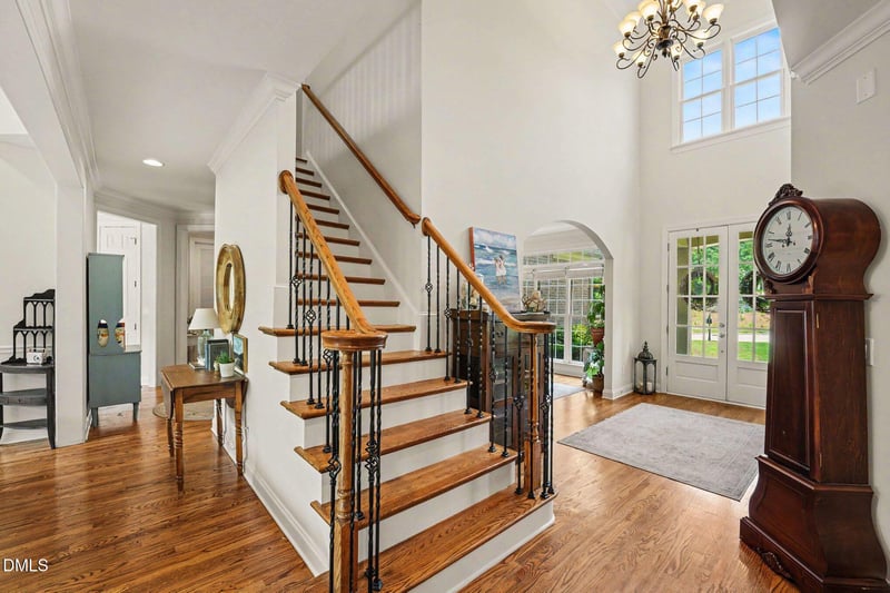 1109 Grogans Mill Dr, Cary, NC 27519