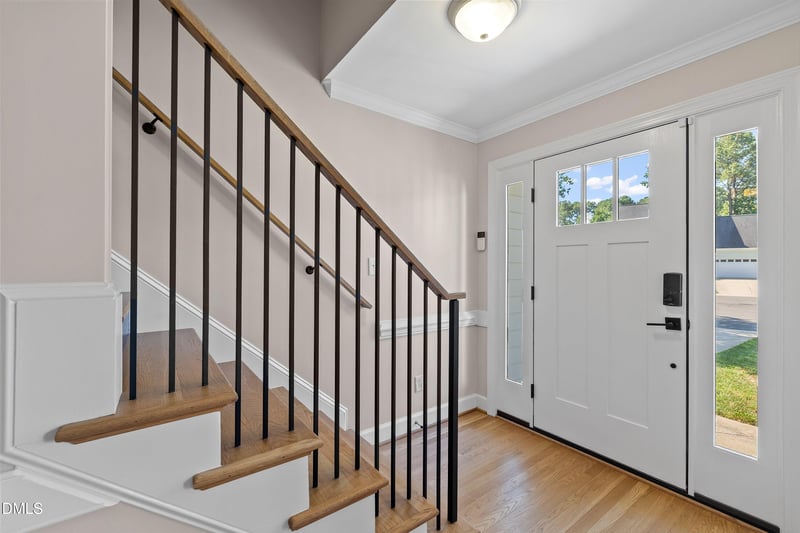 1109 Sanbour Dr, Apex, NC 27502