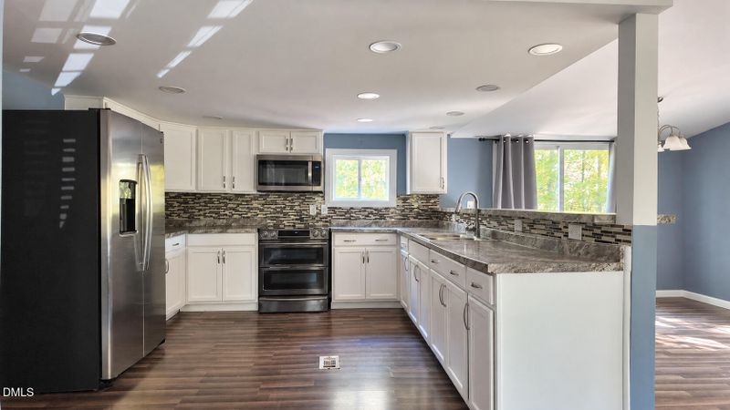 111 Colonial Estate Rd, Roxboro, NC 27574