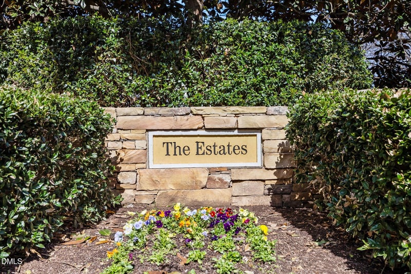111 Lake Ridge Pl, Chapel Hill, NC 27516
