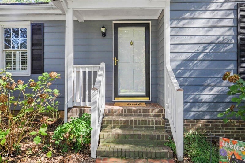 111 Oak Ridge Dr, Willow Springs, NC 27592