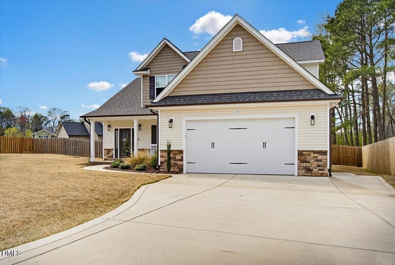 111 Valleydale Dr, Benson, NC 27504