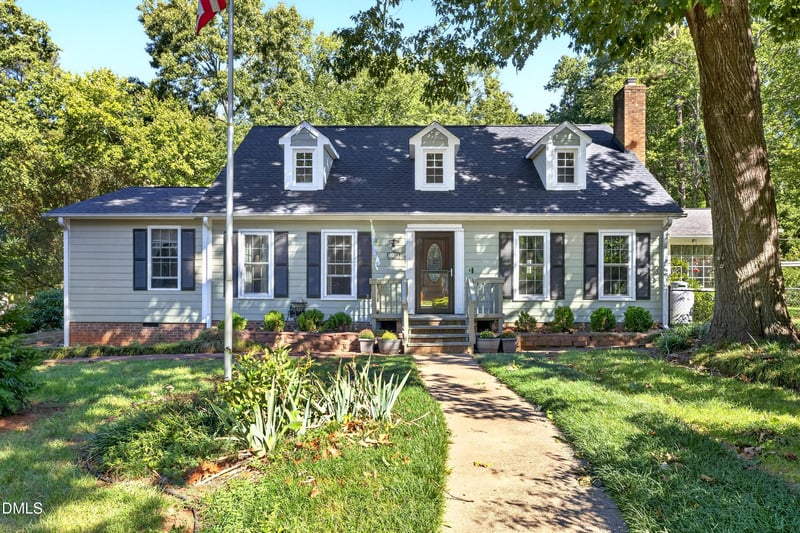 1112 Castalia Dr, Cary, NC 27513