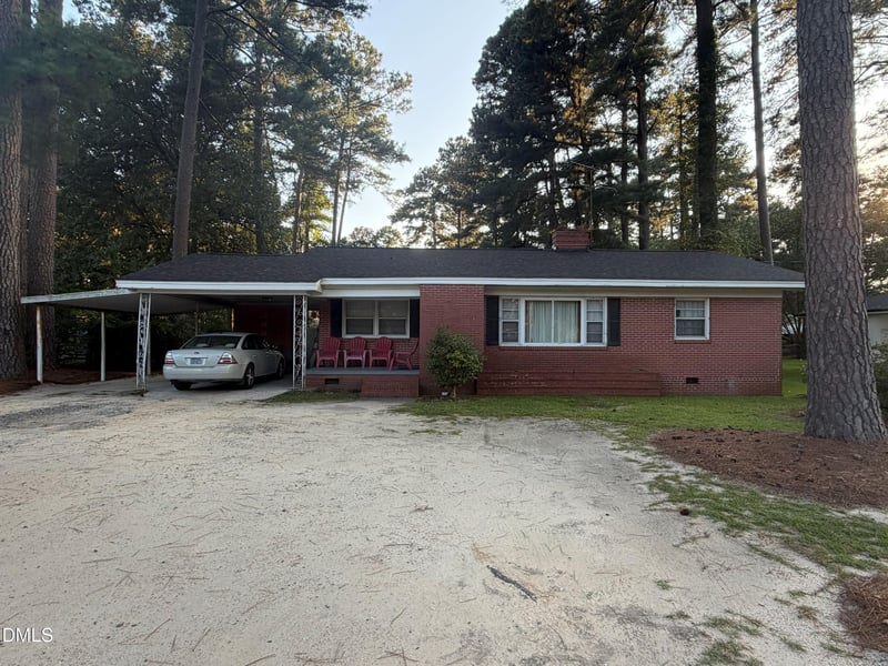1112 Old Booker Dairy Rd, Smithfield, NC 27577