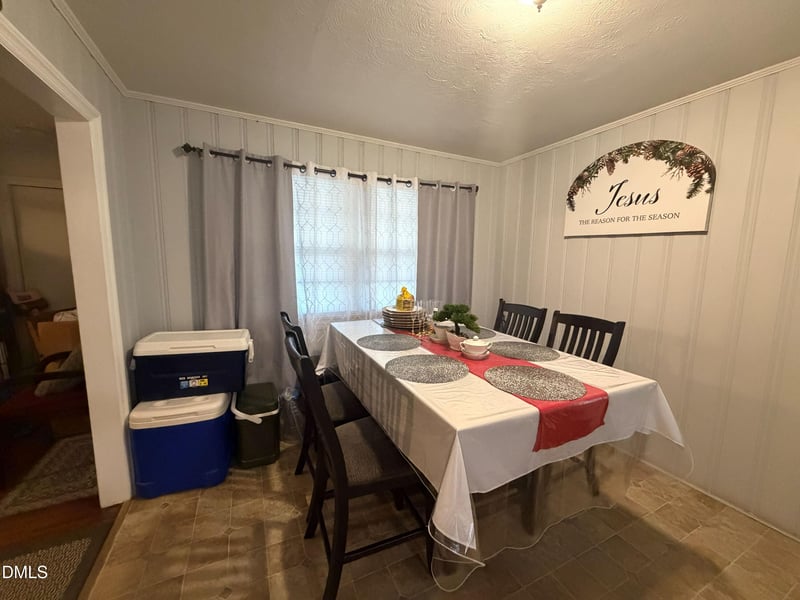 1112 Old Booker Dairy Rd, Smithfield, NC 27577