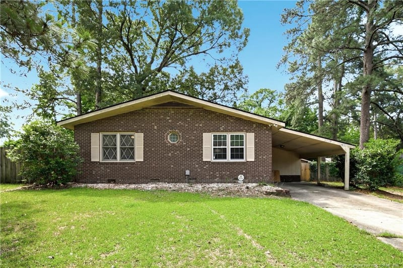 1113 Vesper Ln, Fayetteville, NC 28311