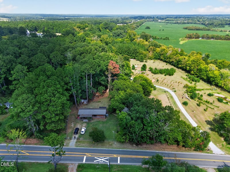 11138 Nc 42 Hw, Sanford, NC 27330