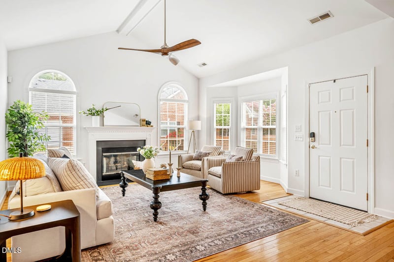 1116 Thistle Briar Pl, Cary, NC 27511