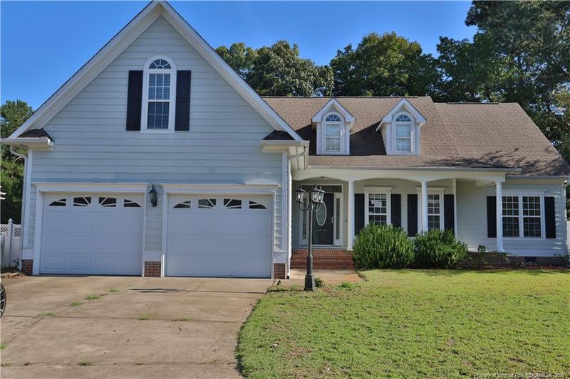1119 Masterpiece Dr, Hope Mills, NC 28348