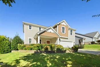 112 Congaree Dr, Holly Springs, NC 27540