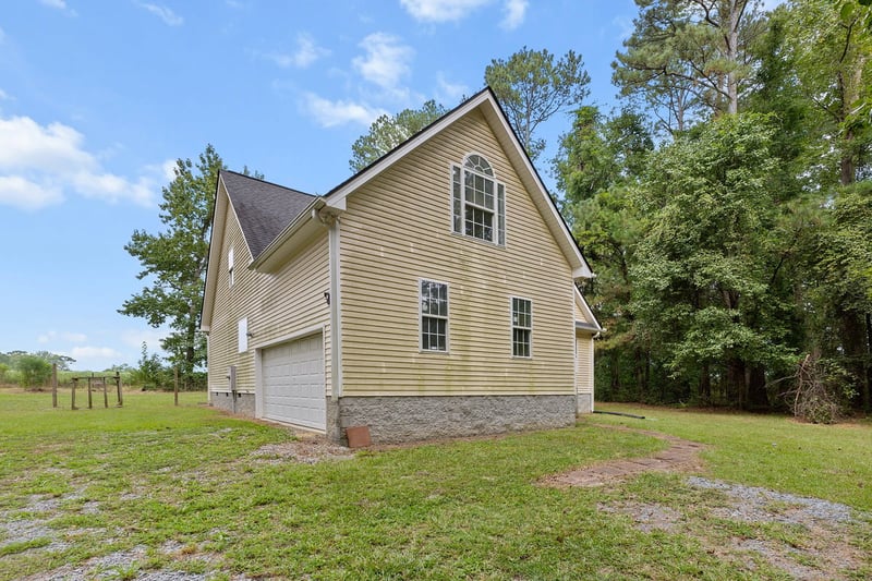 112 Day Ln, Selma, NC 27576