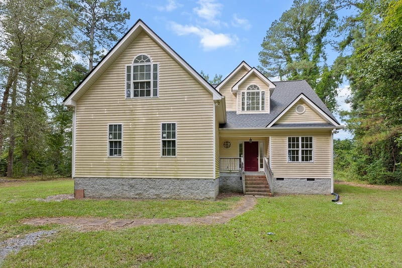 112 Day Ln, Selma, NC 27576