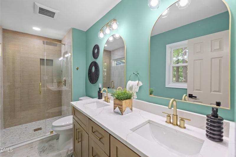 112 Dickens Dr, Raleigh, NC 27610