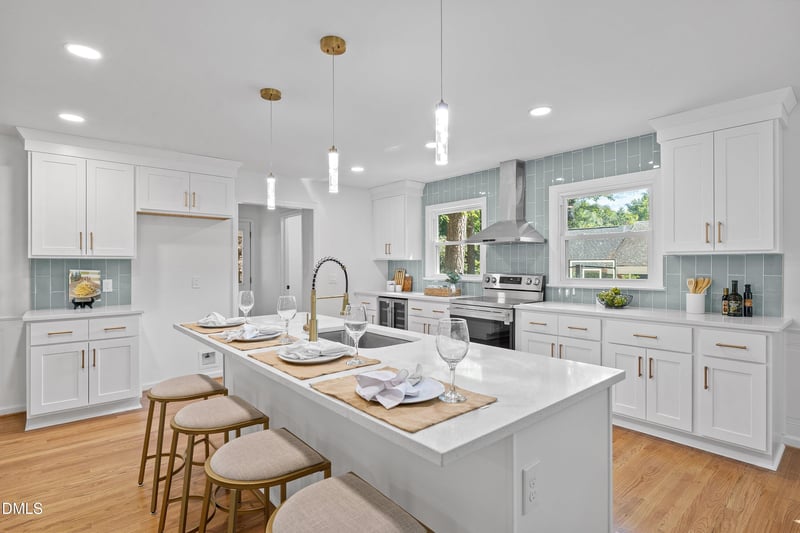 112 Dickens Dr, Raleigh, NC 27610