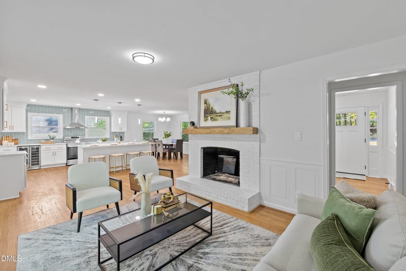 112 Dickens Dr, Raleigh, NC 27610