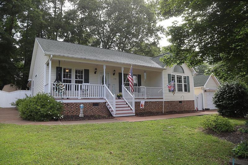 112 Dullis Cir, Garner, NC 27529