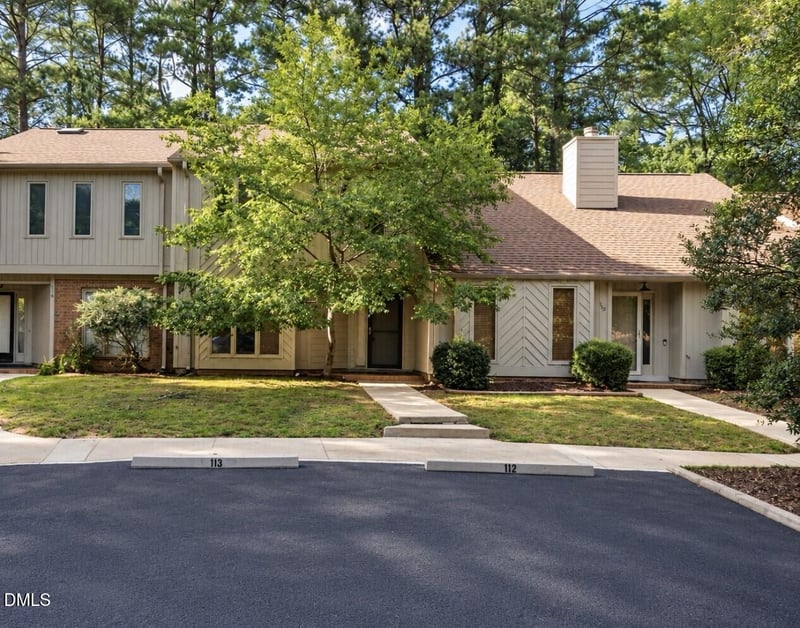 112 Mossbark Ln, Chapel Hill, NC 27514