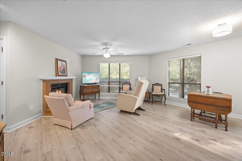 112 New Kent Pl, Cary, NC 27511