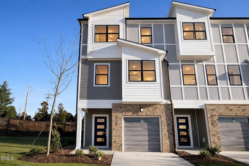 1120 Bacchanal Ln, Morrisville, NC 27560