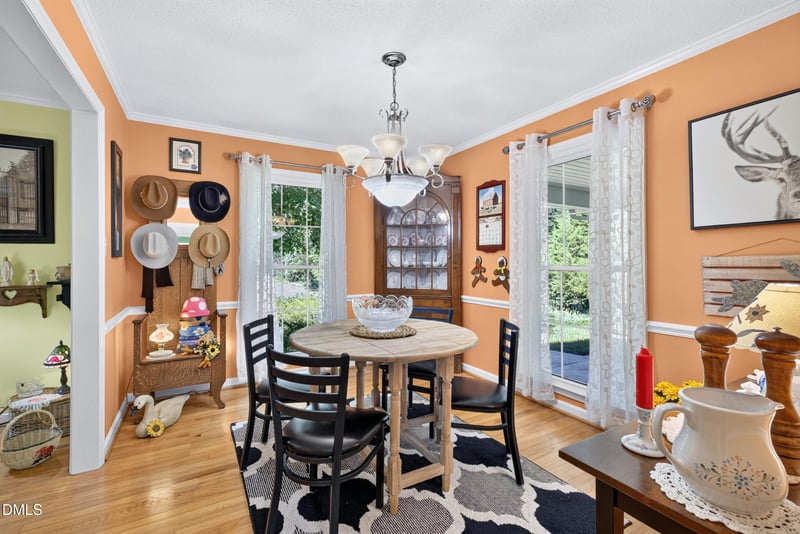 1120 Balmoral Dr, Cary, NC 27511