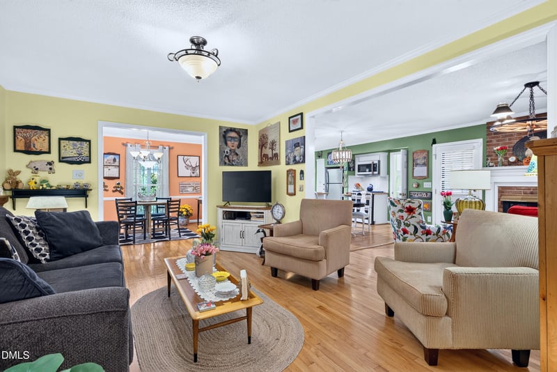 1120 Balmoral Dr, Cary, NC 27511