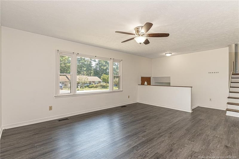 1120 Leslie Dr, Fayetteville, NC 28314