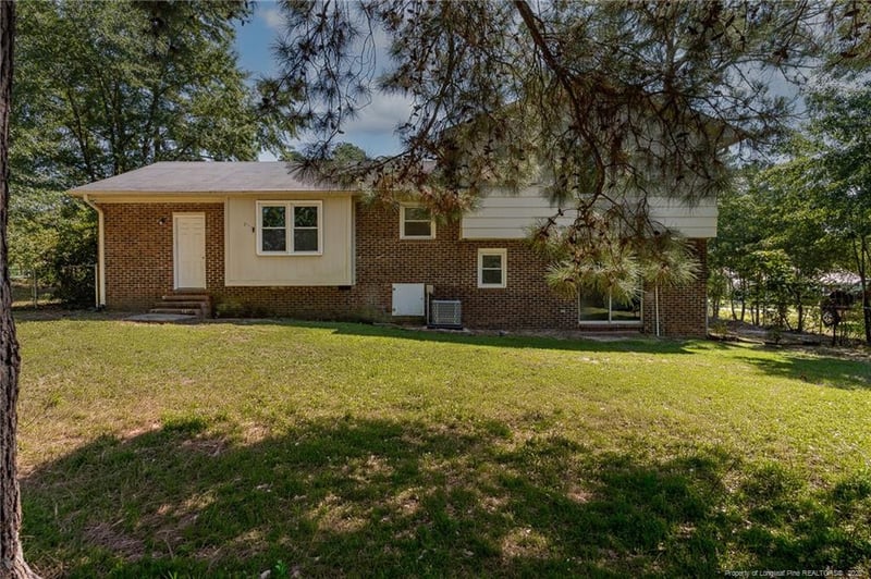 1120 Leslie Dr, Fayetteville, NC 28314